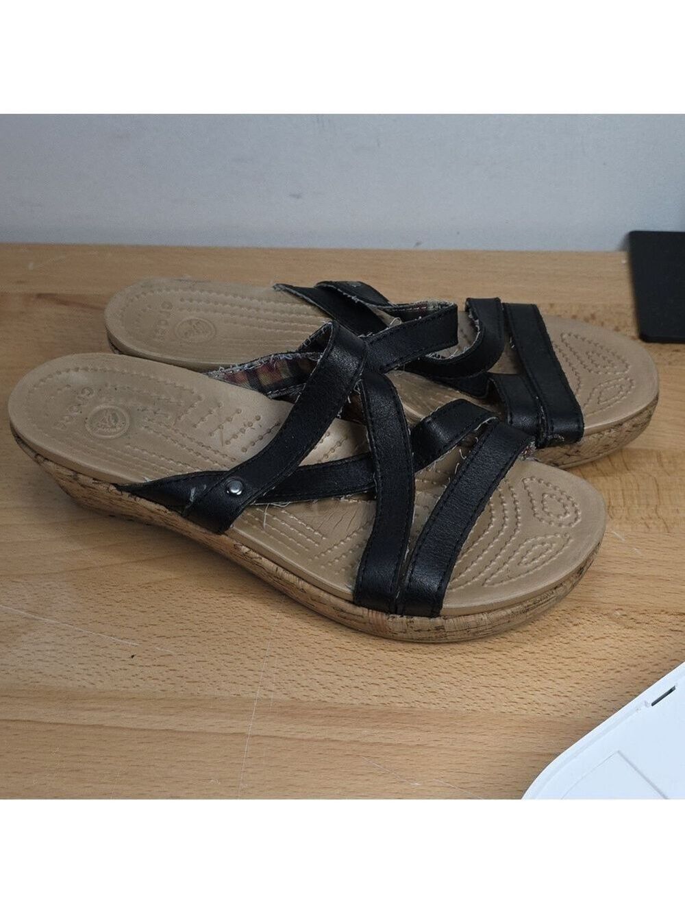 Crocs Women 8 Platform Straps Slip On